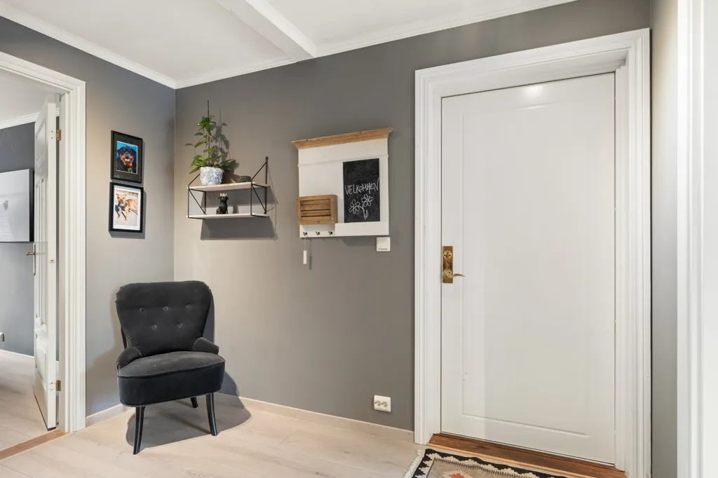 Esik - 3-Bed Flat with Garden in Kodal