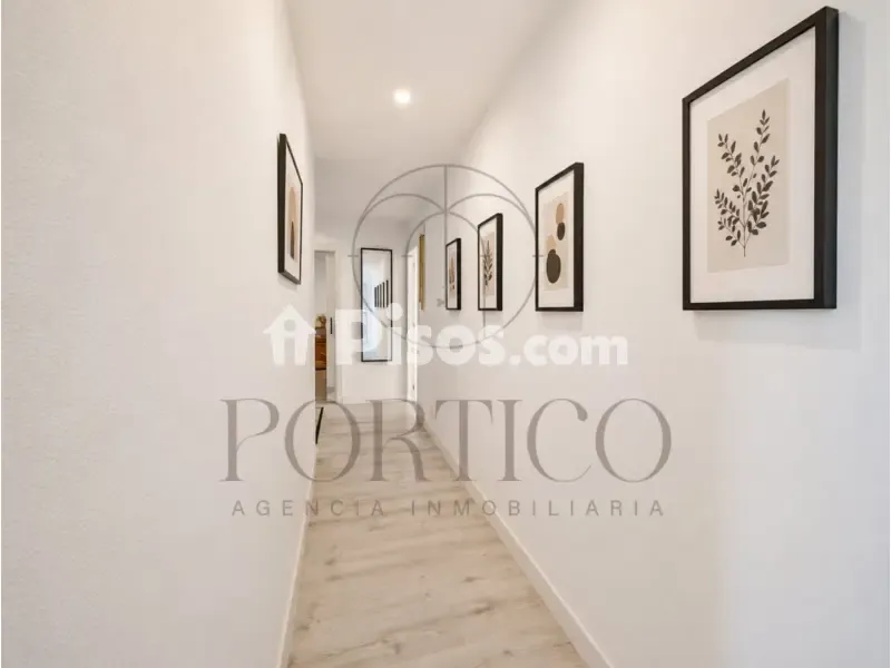 Esik - Penthouse with East View in Tui
