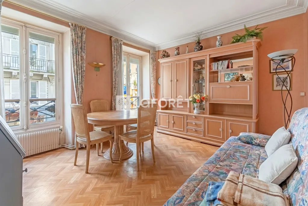 Sala da pranzo - 2-Bedroom Apartment with Potential in Paris 17th
