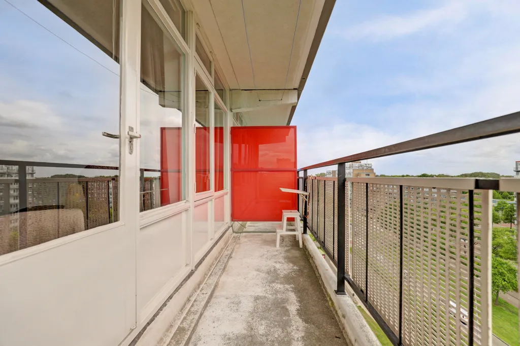 Balcon - Maisonnette with Three Balconies in Alphen aan den Rijn