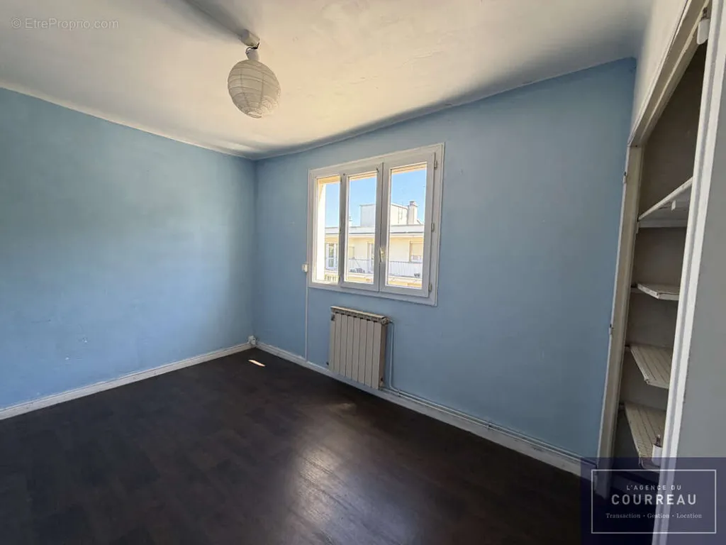 Pièces - Appartement T3 avec terrasse à Arceaux