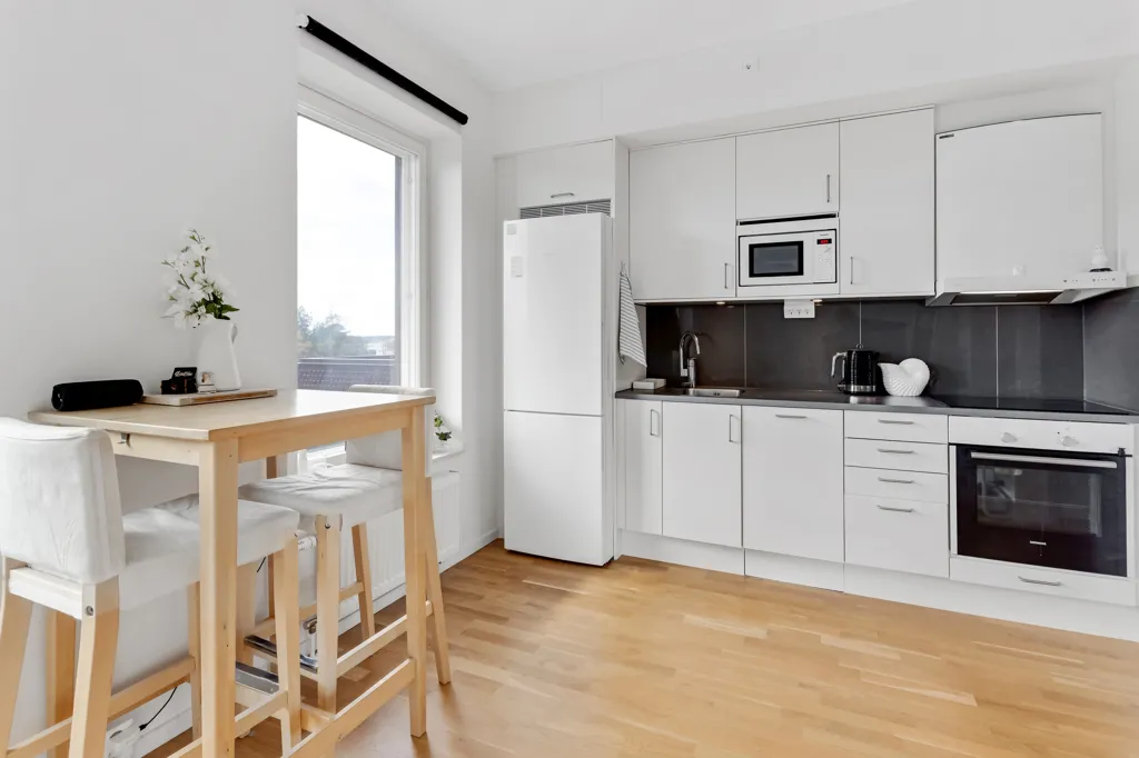 Kitchen - Apartment with Balcony near Stockholm Centre