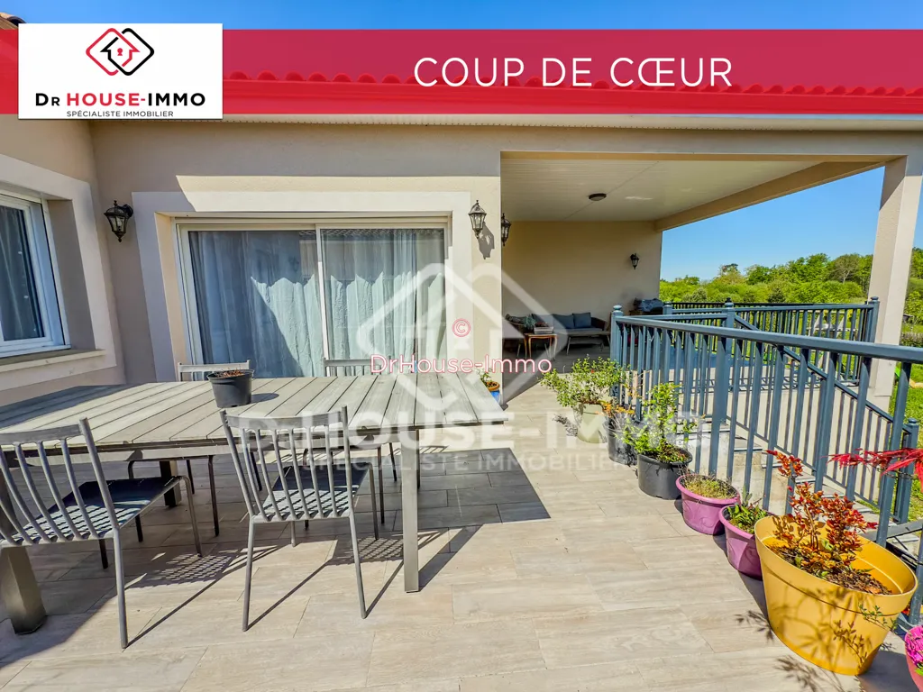 Terrasse - Maison de Plain-Pied 4 Chambres à Marsac