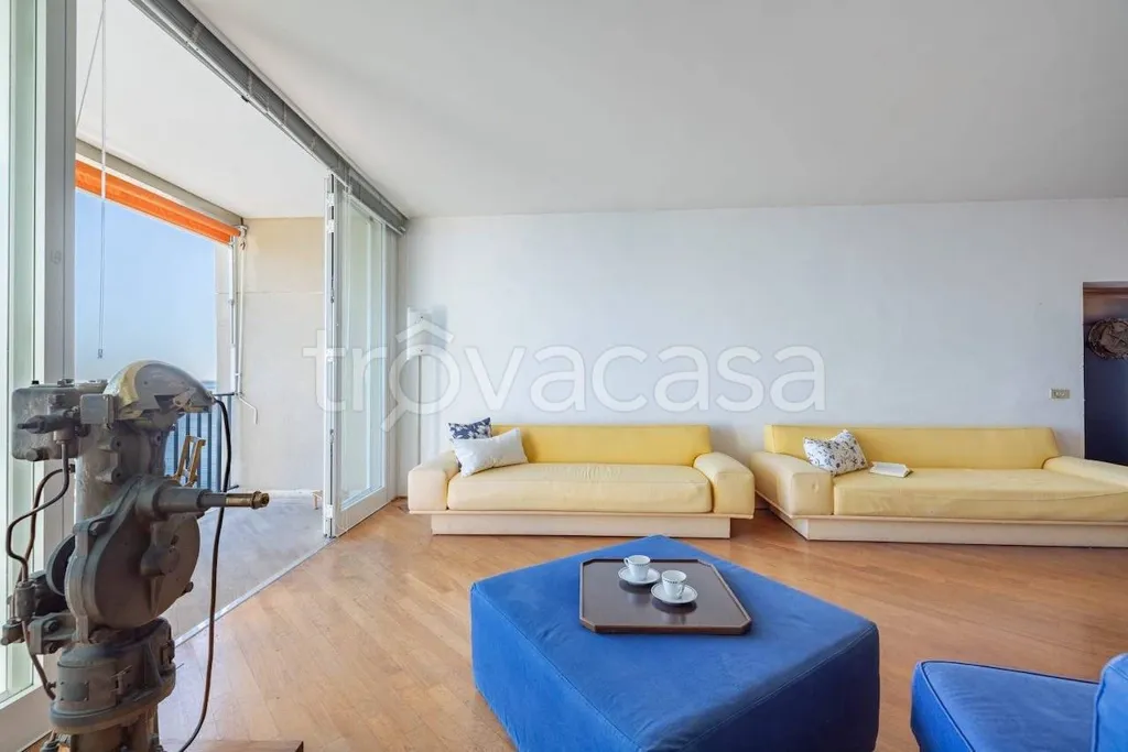 Soggiorno - Luxury Flat with Seafront Balcony in Bordighera