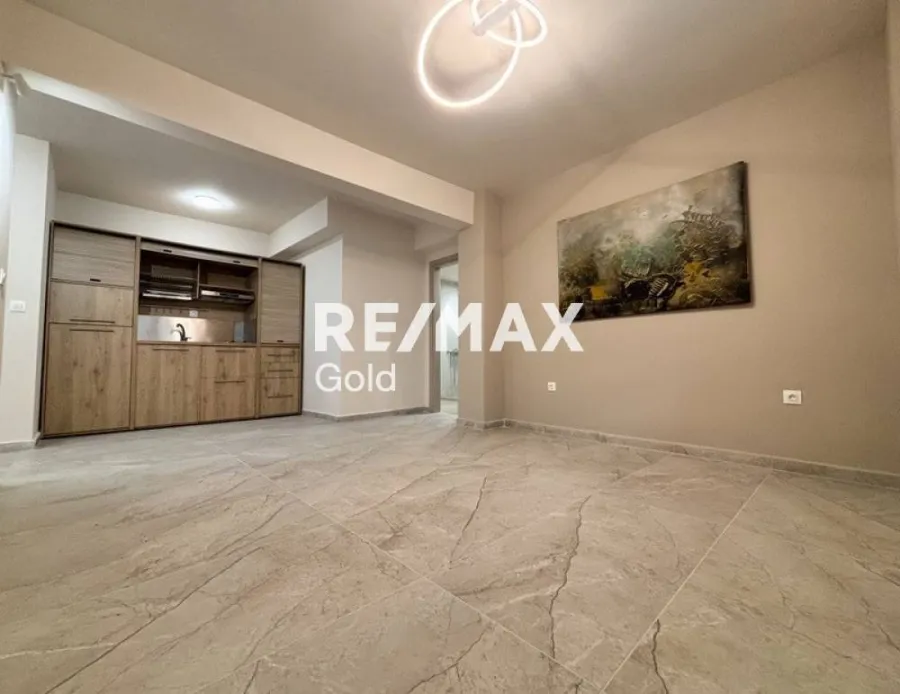 Köök - Renovated Studio with Balcony in Thessaloniki