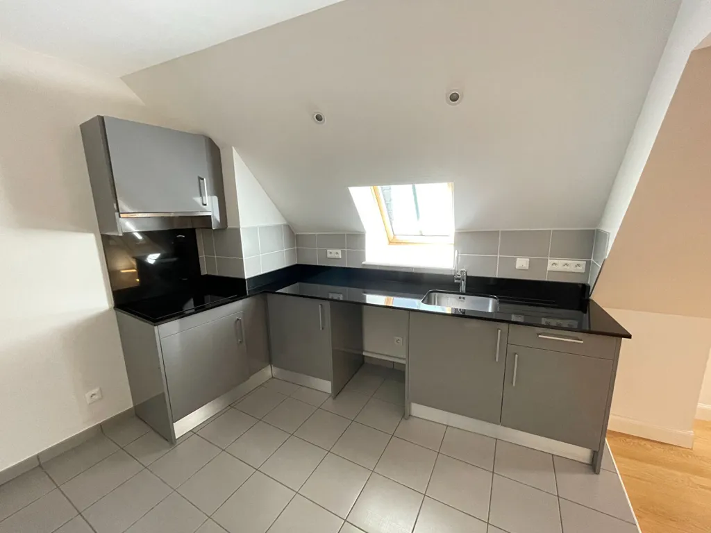Kitchen - Renovated Flat with City Centre Location