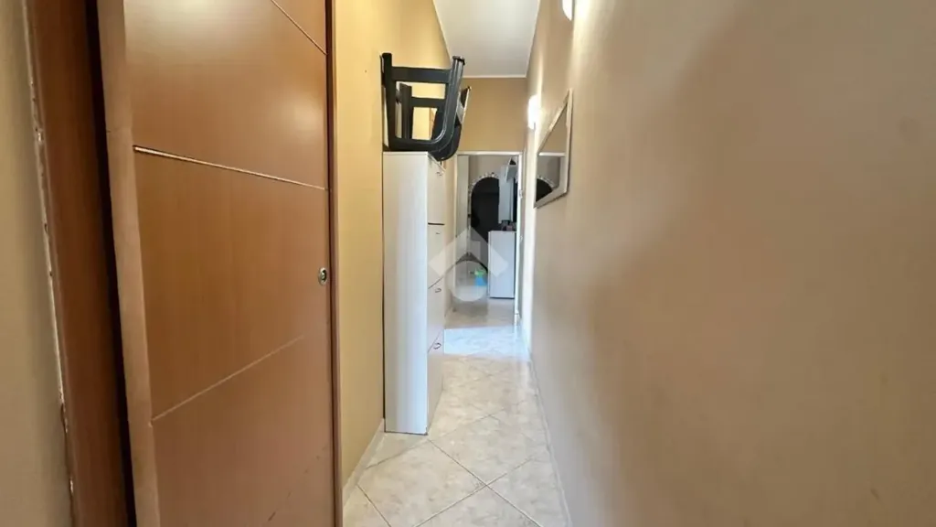 Ingresso - Rear-Facing Triplex in Naples