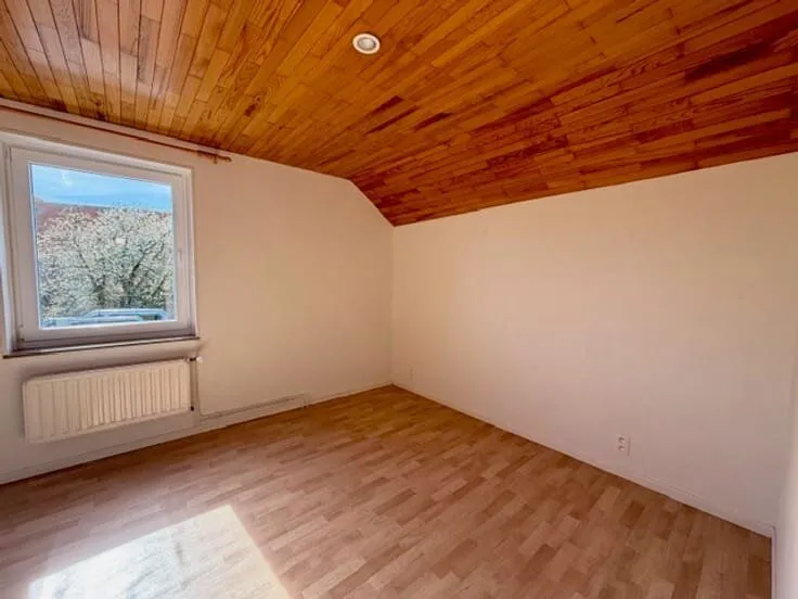 Maison 3 Façades avec Jardin et Garage à Nalinnes