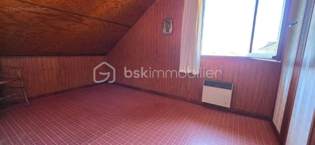 Pièces - Chalet avec Terrain à Saint-Martin-d'Uriage