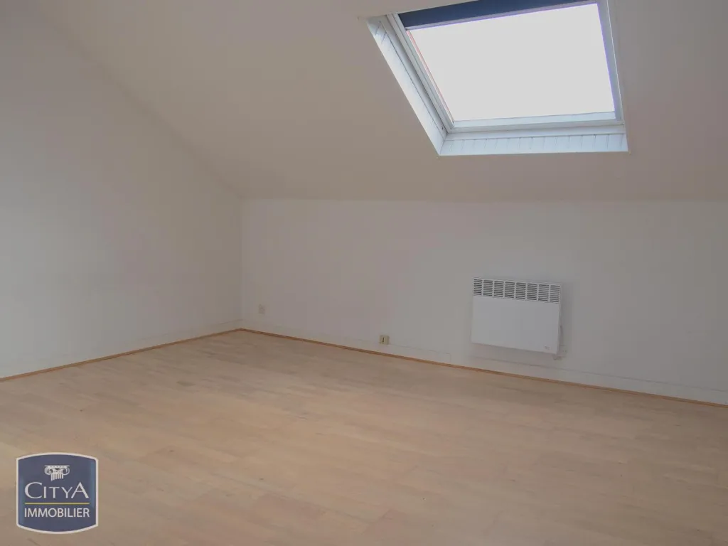 Toad - Two-Bedroom Flat in Gare Quarter, Angers