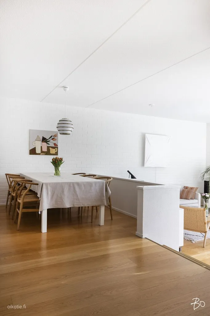 Söögituba - Modernised Apartment with Sea View in Laurinlahti