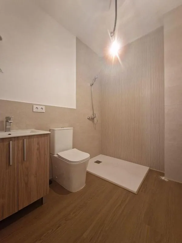 Salles de bain - Ground Floor Flat with Light in Puerto Real Centre