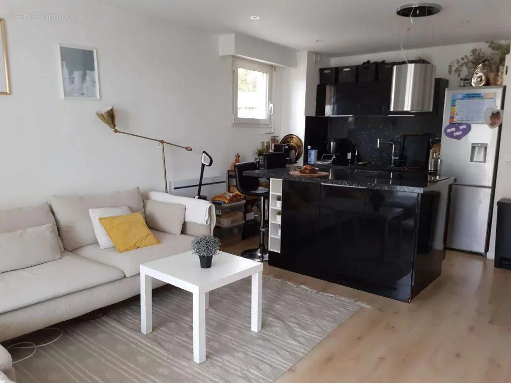 Séjour - Appartement avec terrasse-jardin au Cannet
