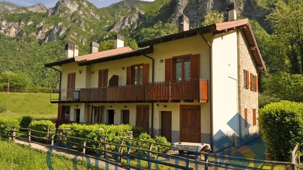 Extérieur - Modern Apartment with Balcony in Lenna