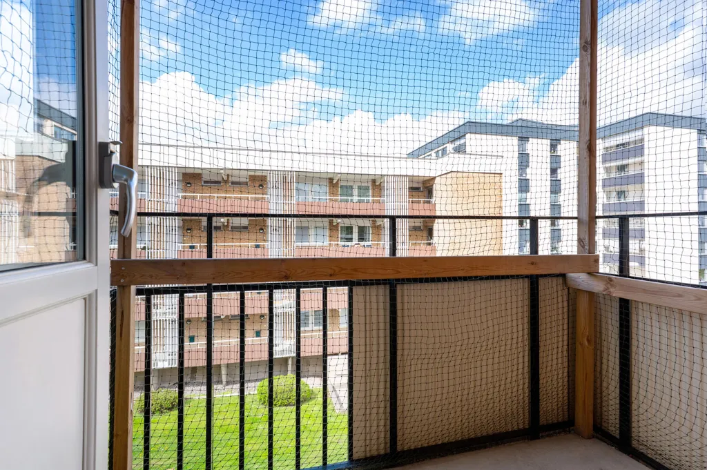 Balcon - Renovated Apartment with West-Facing Balcony in Brynäs