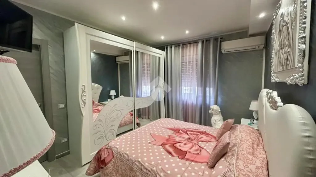 Magamistoad - Modernised Apartment with Balcony in Palermo