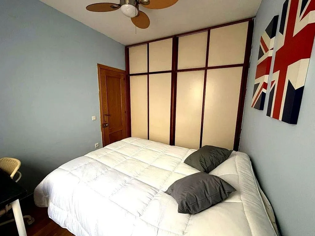 Modern Flat with Balcony in Argüelles, Madrid