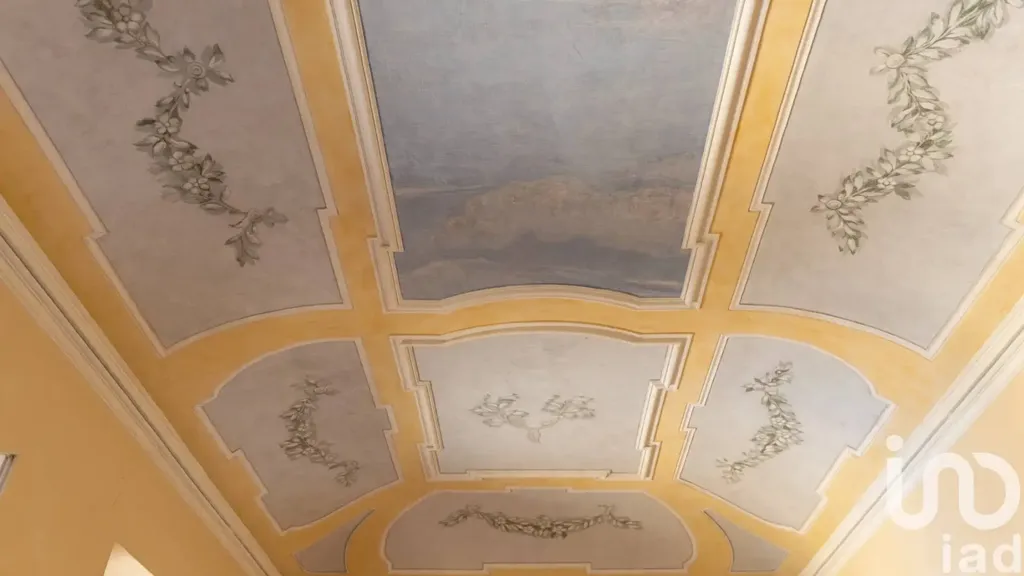 Pièces - Historic Apartment with Artwork in Ancona