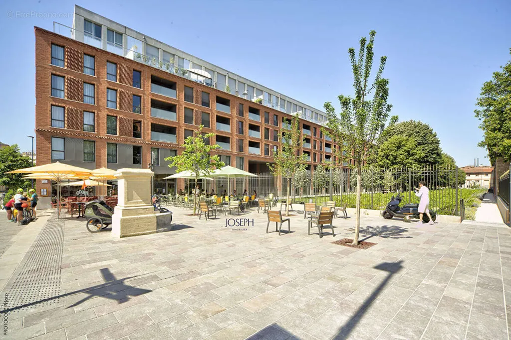 Jardin - T4 Duplex avec Terrasse à Saint-Cyprien / Rive Gauche