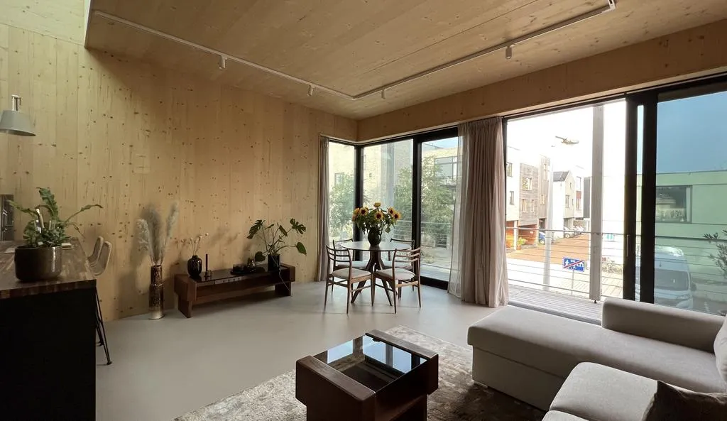 Elutuba - Gloved-in CLT Apartment in Amsterdam North
