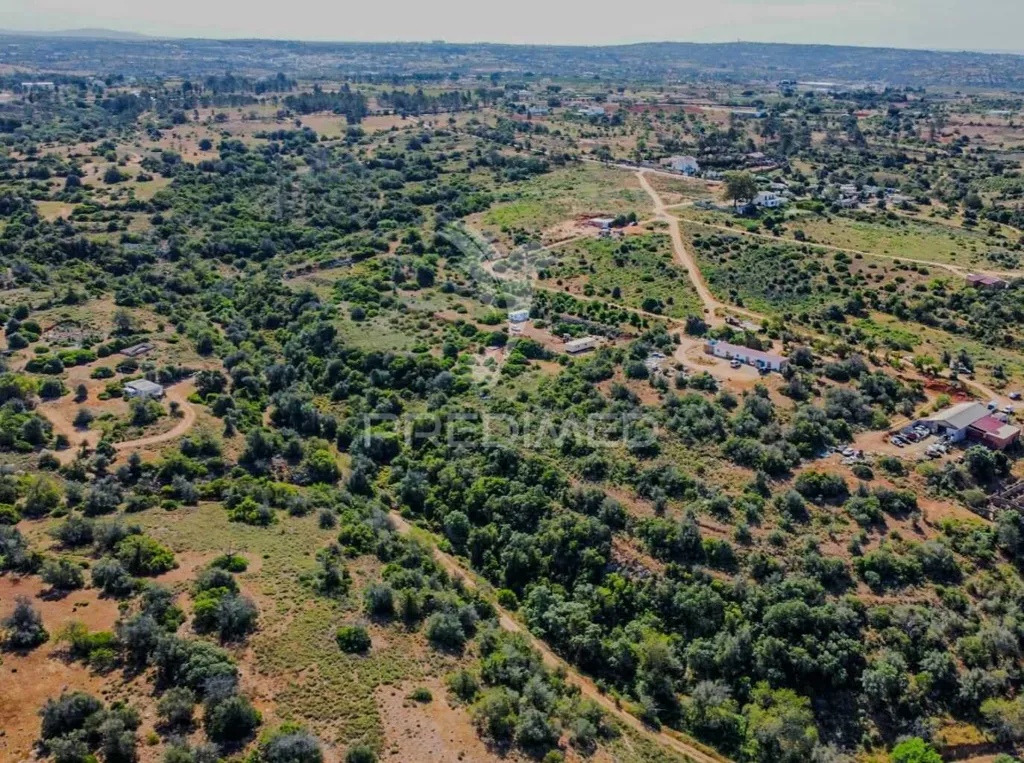 Õhuvaade - Ruined Property with Large Plot in Alcantarilha