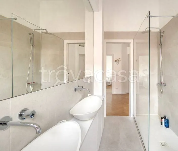 Vannitoad - Retrofitted Two-Bedroom Villa in Samarate