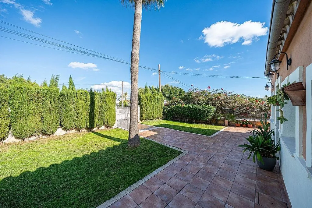 Garden - Chalet with Pool and Terrace in Cala Romántica