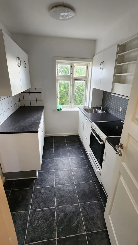Cuisine - Renovated Flat in Central Esbjerg