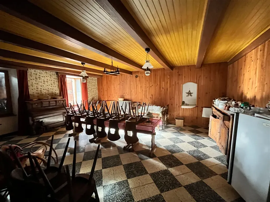 Maison 8 pièces à Beaurieres