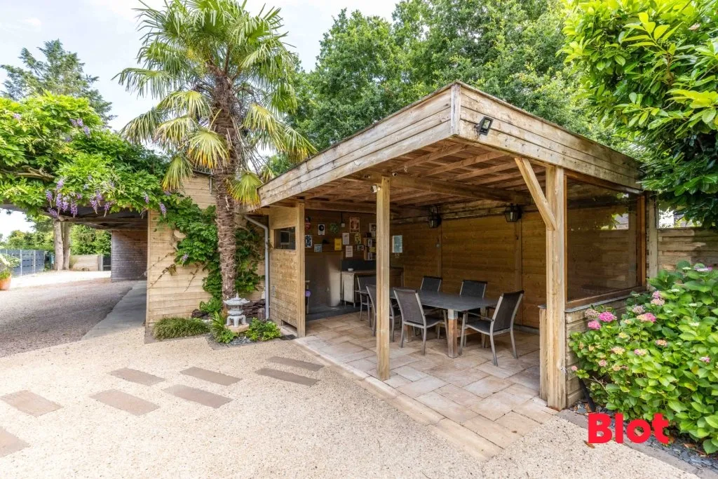 Terrasse - Maison de Bourg en Pierre avec Jardin à Maxent