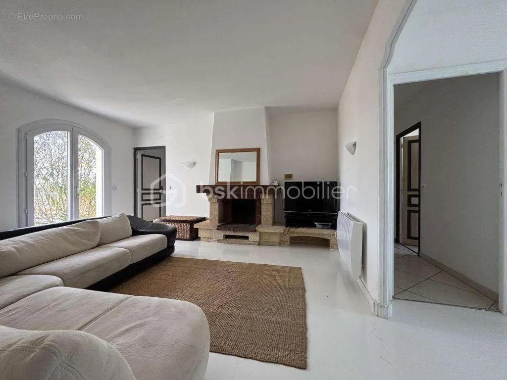 Elutuba - Villa with Sea View and Pool on Rabastens Heights