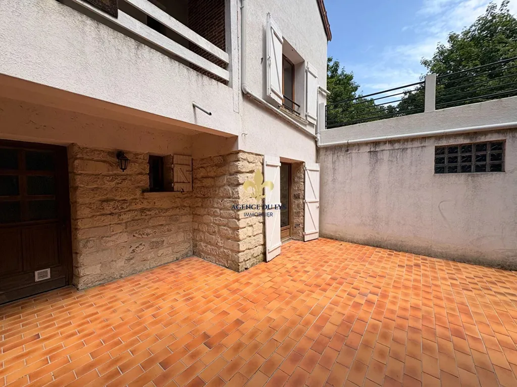 Aed - Apartment with Terrace in Gouvieux