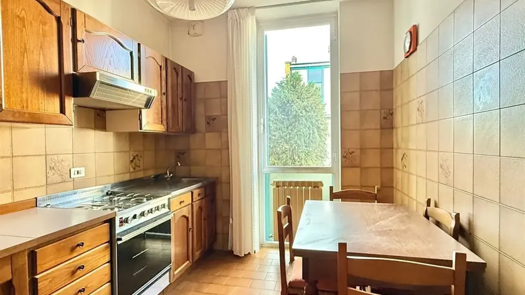 Cuisine - Semi-Detached Villa with Private Garden in Faenza