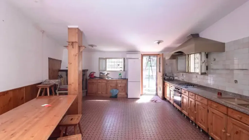 Kitchen - Spacious Triplex in Historic Building, Milan