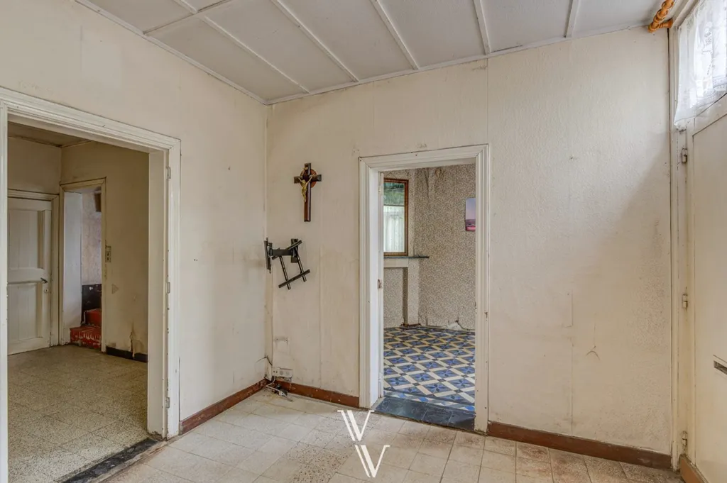 Entrée - Ferme à Rénover sur Site Privé à Pulle