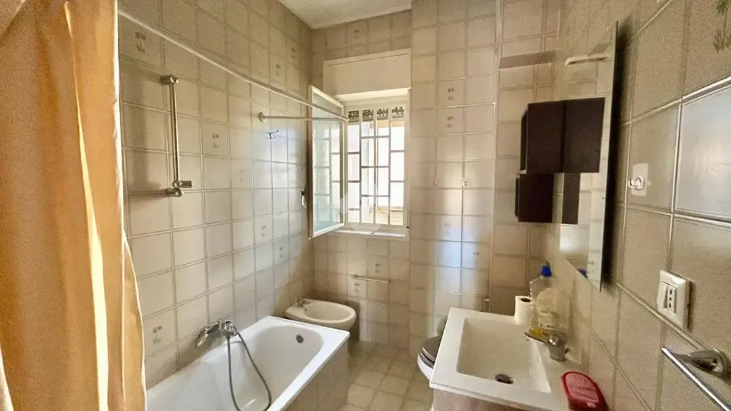 Vannitoad - Apartment with Balcony and Terrace in Palermo
