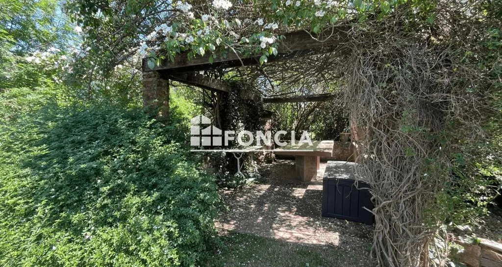 Jardin - Propriété de Caractère avec Piscine à Pamplonne
