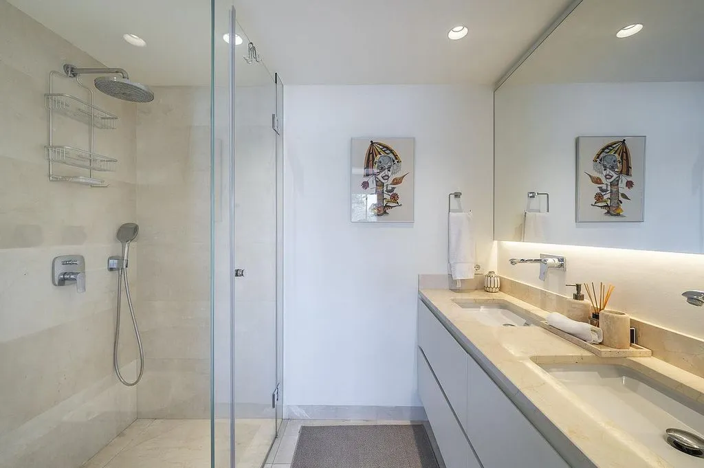 Vannitoad - Duplex with Pool in Marbella's Golden Mile