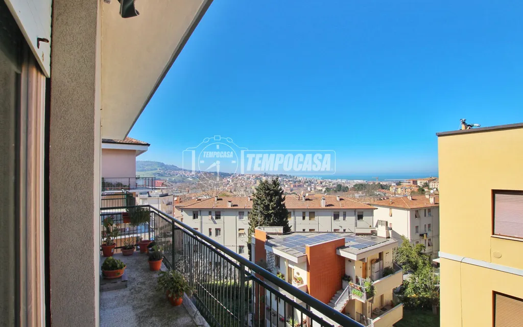 Balcon - Renovated Apartment with Sea View in Ancona