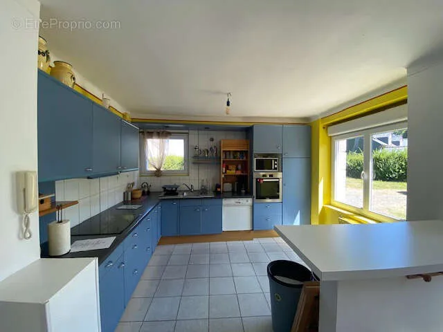 Cuisine - Maison en Pierre avec Jardin à Saint-Brieuc