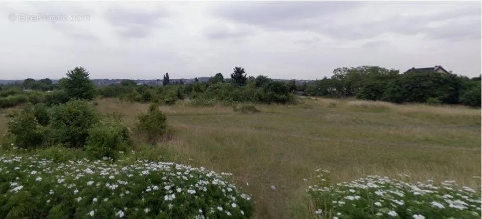 Aed - Buildable Plot with Garden in Longpont-Sur-Orge