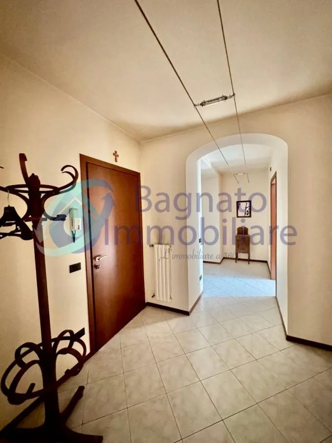 Entrée - Spacious Apartment with Balcony in Casalino