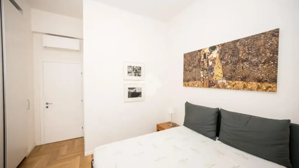 Magamistoad - Elegant Trilocale with Balcony in Milan