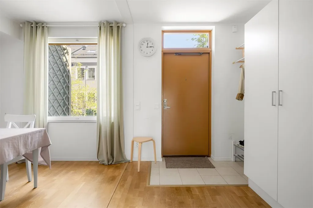 Söögituba - Modern Apartment with Large Balcony in Vällingby