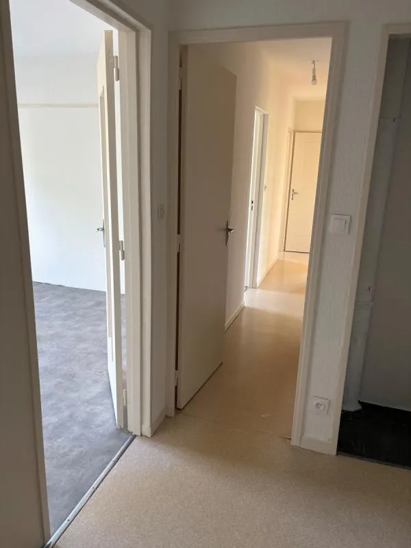 Esik - 5-Bedroom Flat with Secure Access in Gevrey Chambertin
