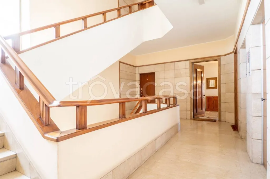 Stanze - Apartment with Balcony in Turin's Crocetta