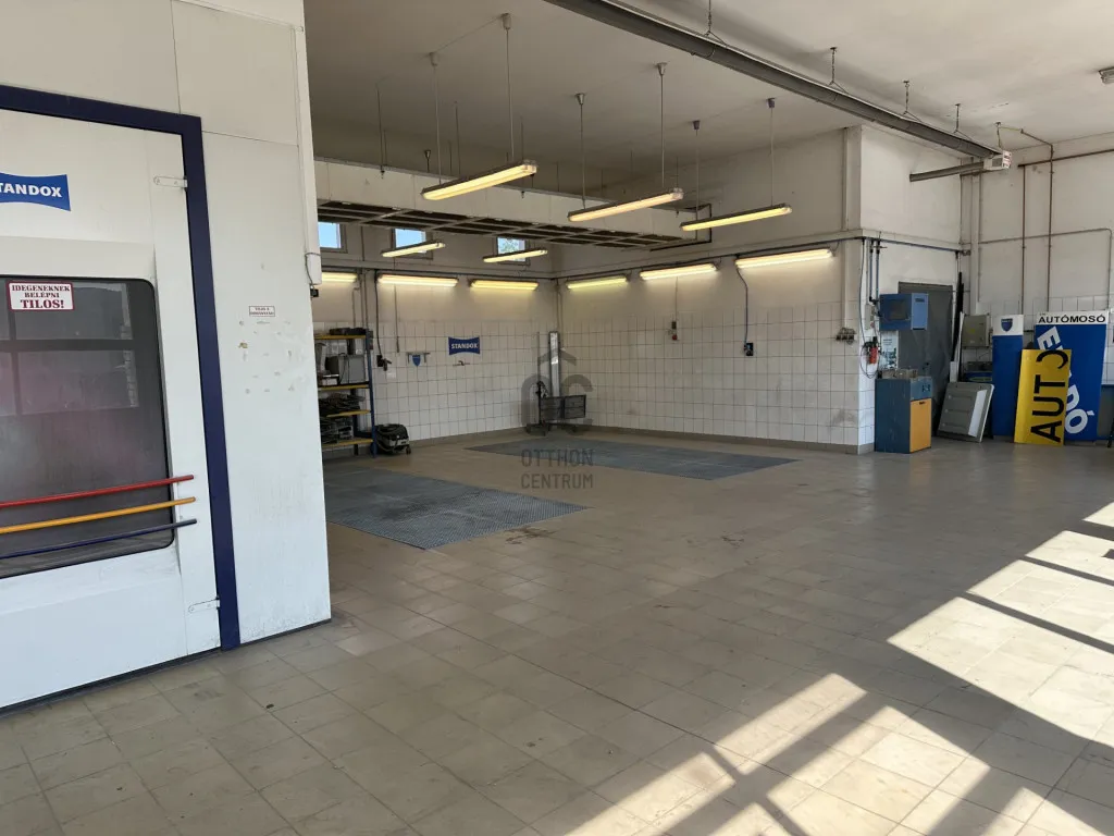 Garaje - Commercial Property with Garage in Marcali