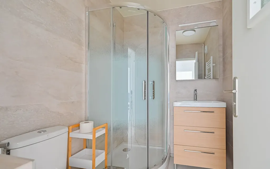 Bagni - Refurbished Flat in Central Colombes