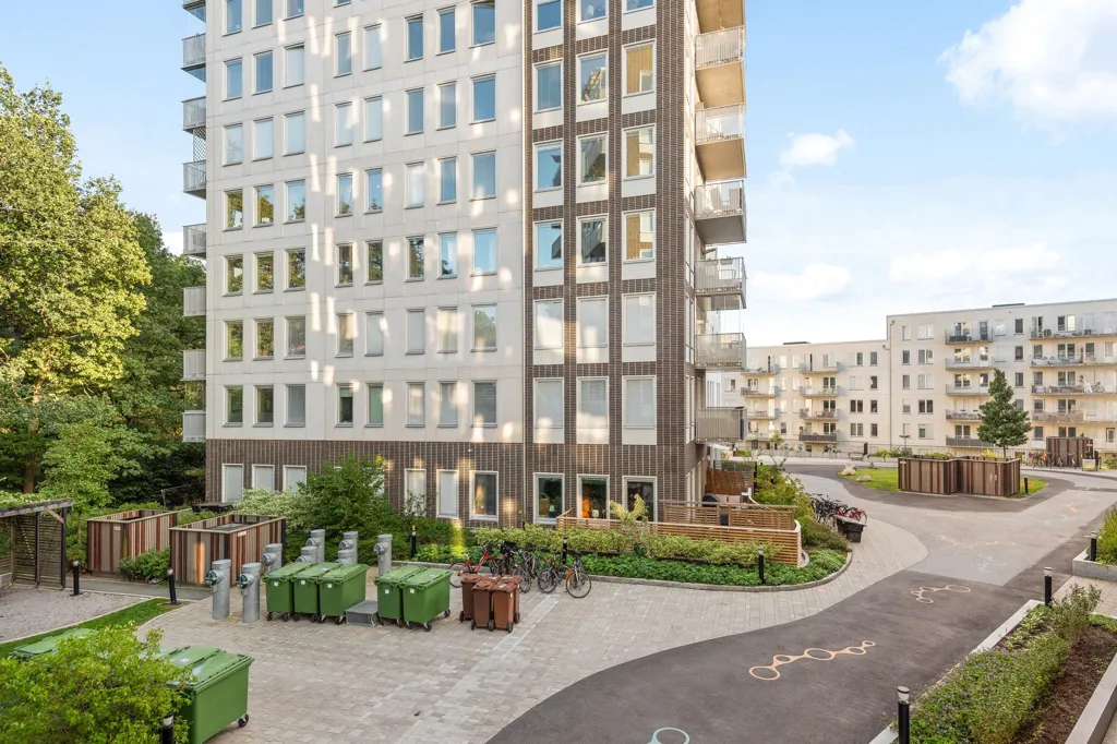 Välivaade - Modern Flat with Balcony in Sundbyberg