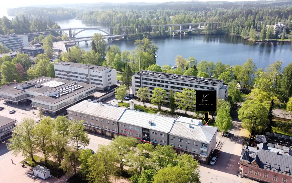 Õhuvaade - Flats with River Views in City Centre